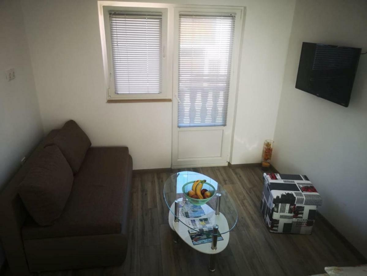 Apartman Borna Otocac Exterior photo